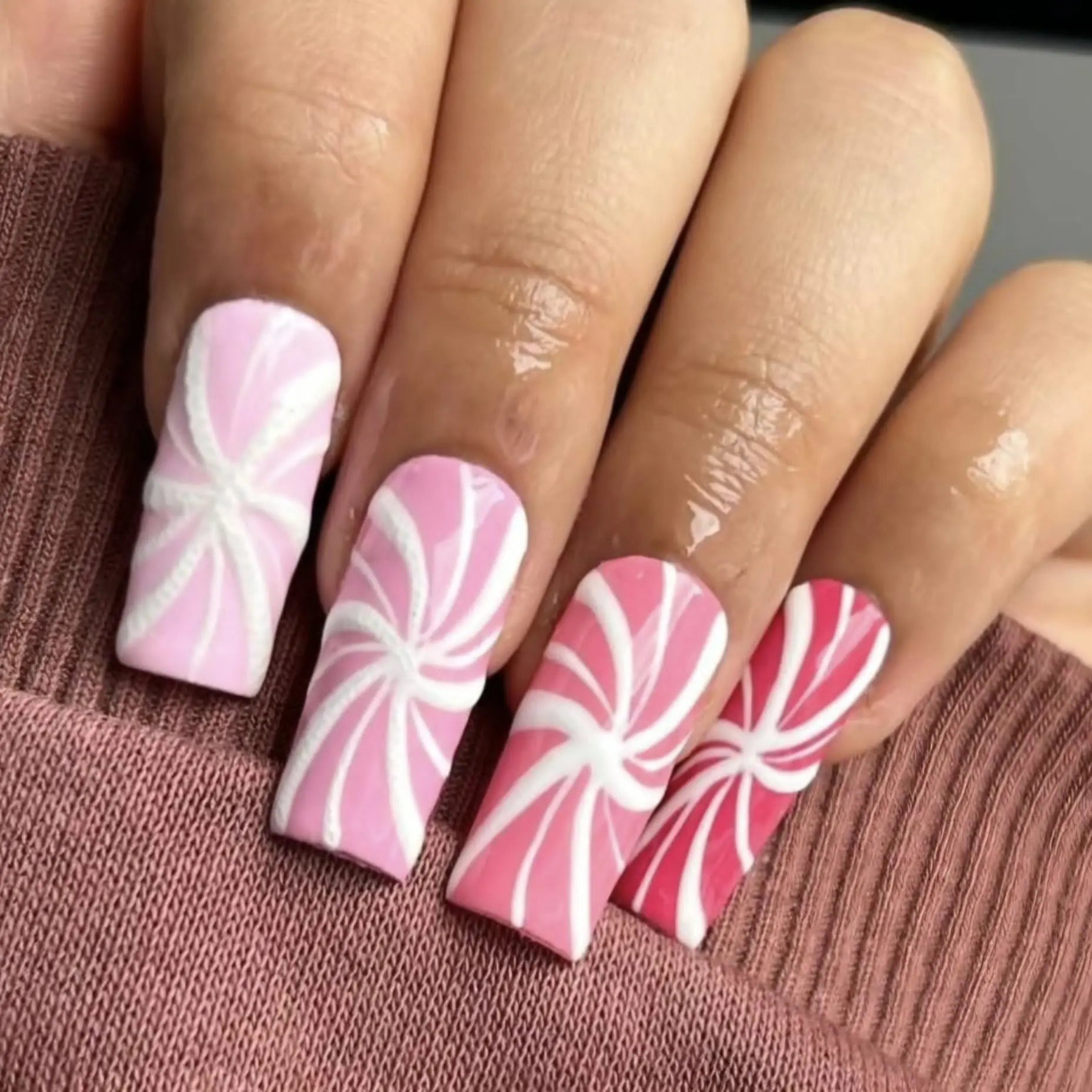 Strawberry Bellini - UGGP-A0701 Urban Graffiti Gel Polish 15ml   Naio Nails